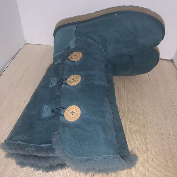 UGG Australia Bailey Button Triplets Womens 10 Teal Green Sheepskin Leather Tall - Picture 14 of 15